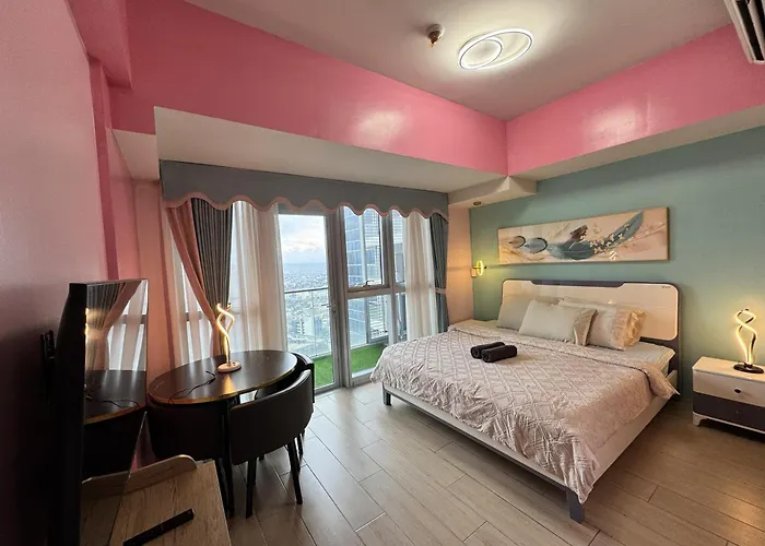 3br Uptown Bgc-43floor View Near Malls And Restaurants