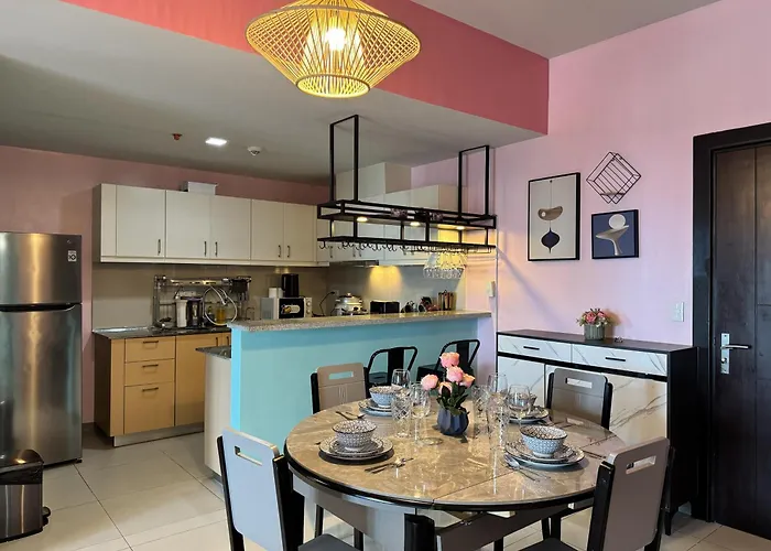 3br Uptown Bgc-43floor View Near Malls And Restaurants Apartamento Manila