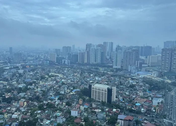 3br Uptown Bgc-43floor View Near Malls And Restaurants * Manila