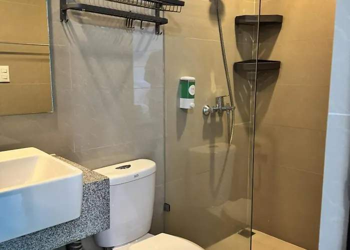 3br Uptown Bgc-43floor View Near Malls And Restaurants Manila