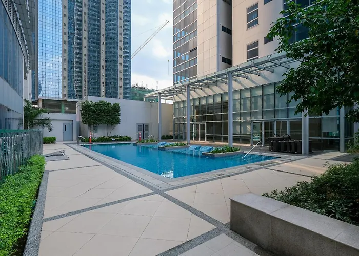 3br Uptown Bgc-43floor View Near Malls And Restaurants *