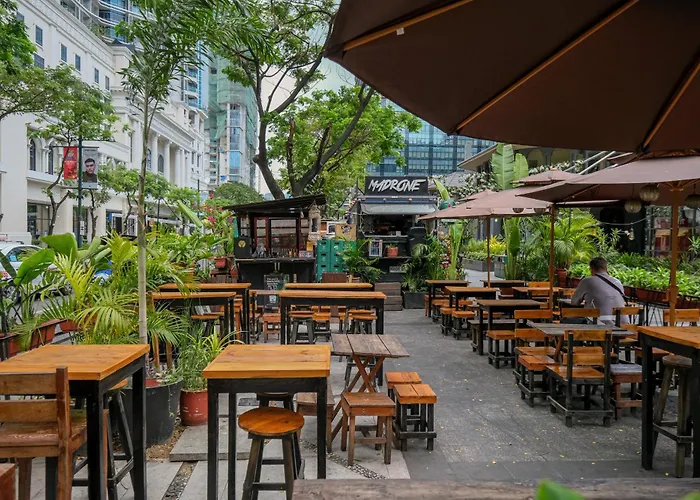 3br Uptown Bgc-43floor View Near Malls And Restaurants *